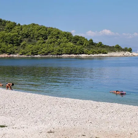 Guest house Triple Gornje Selo 5170e 2*